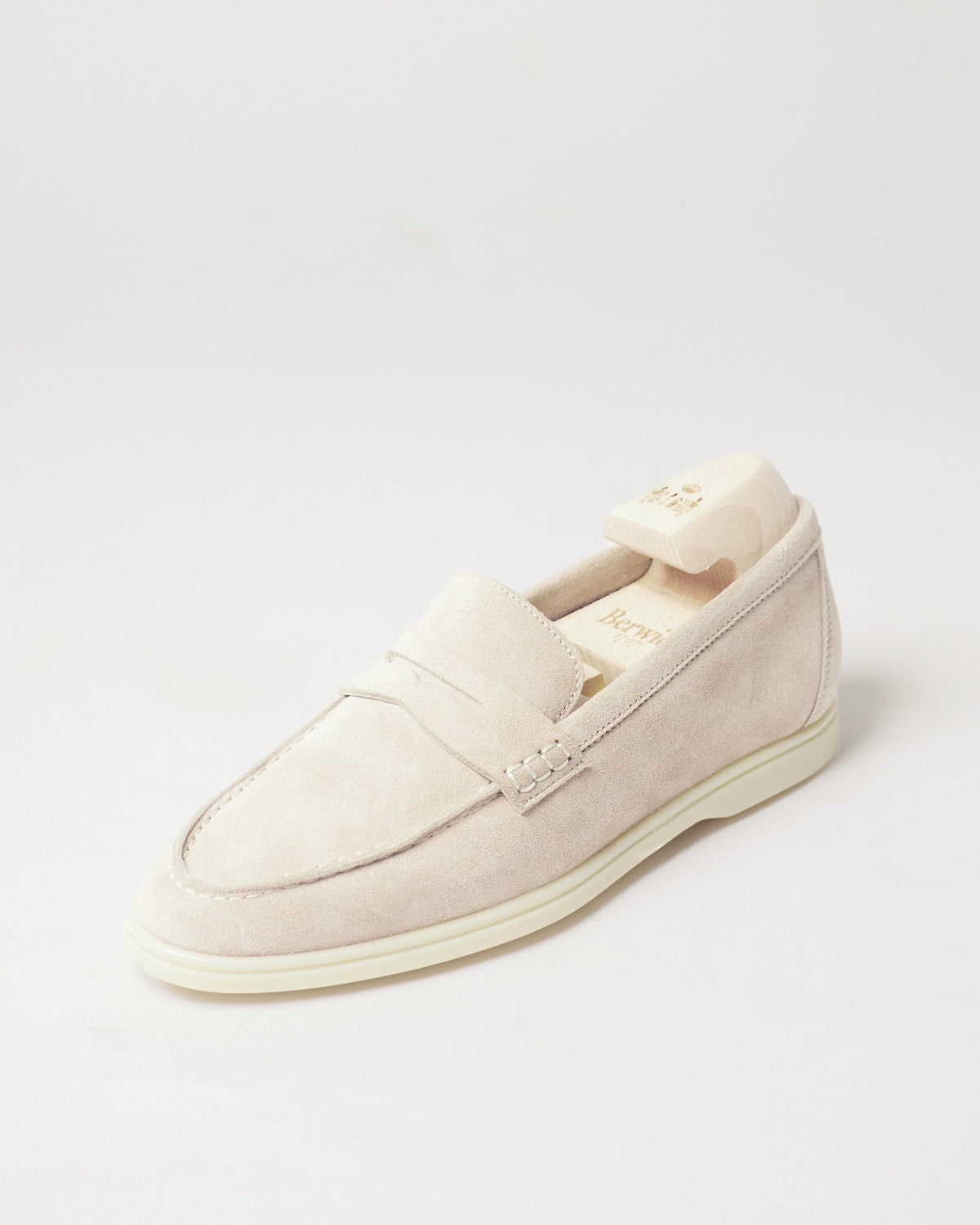 Berwick Flex Walk Penny Loafer 10133 Yankee Suede Avola single shoe front angle view