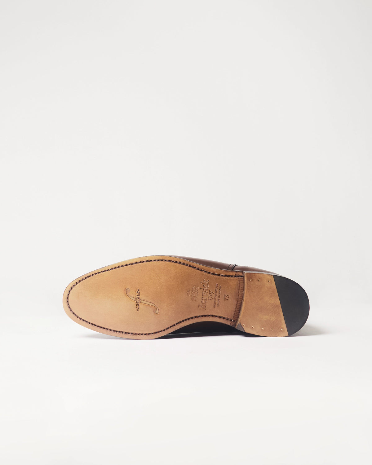 Berwick Chelsea Boot 376 Nomera Dark Brown Elastico Marron leather boot rubber outsole view
