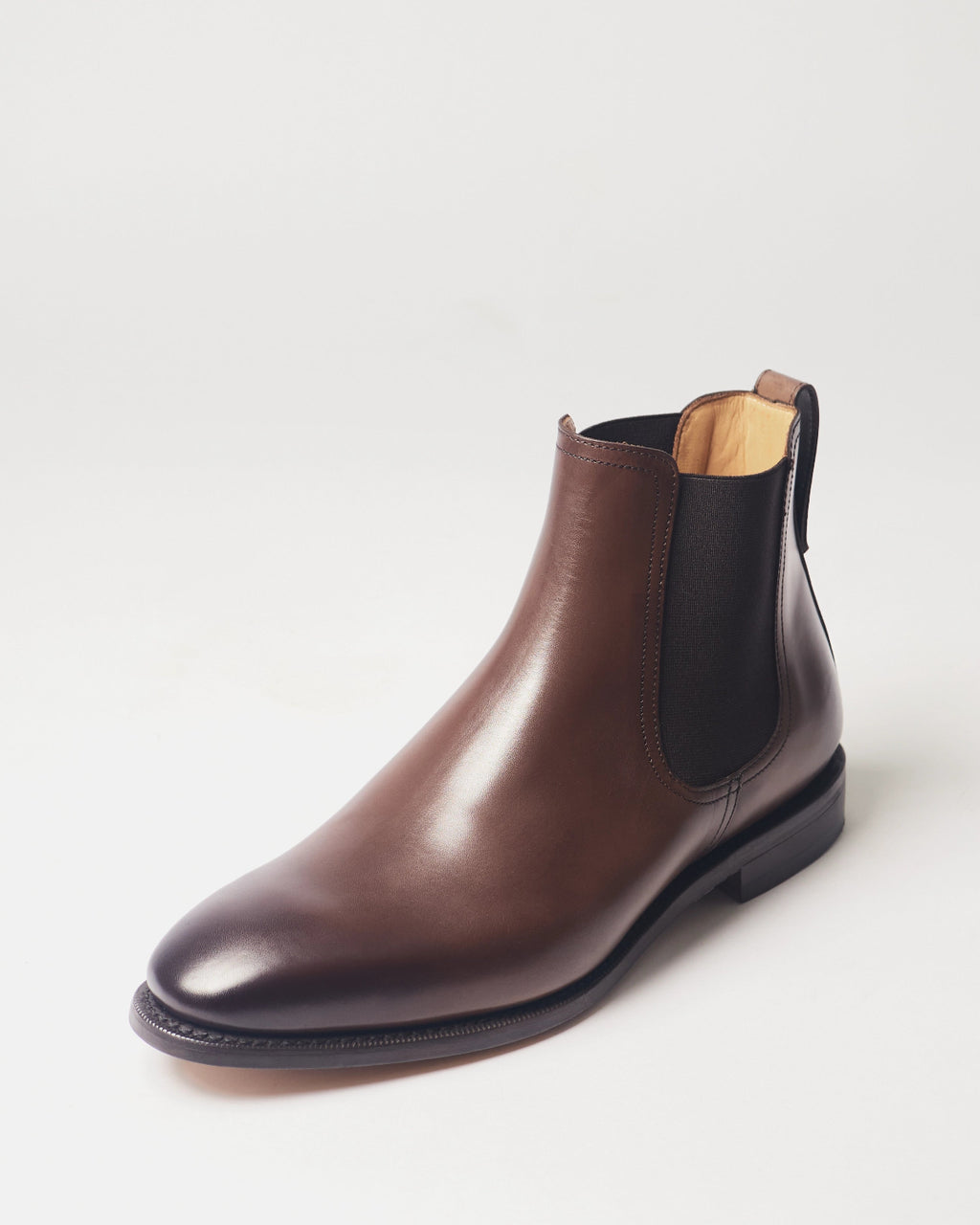Berwick Chelsea Boot 376 Nomera Dark Brown Elastico Marron leather boot front angle view