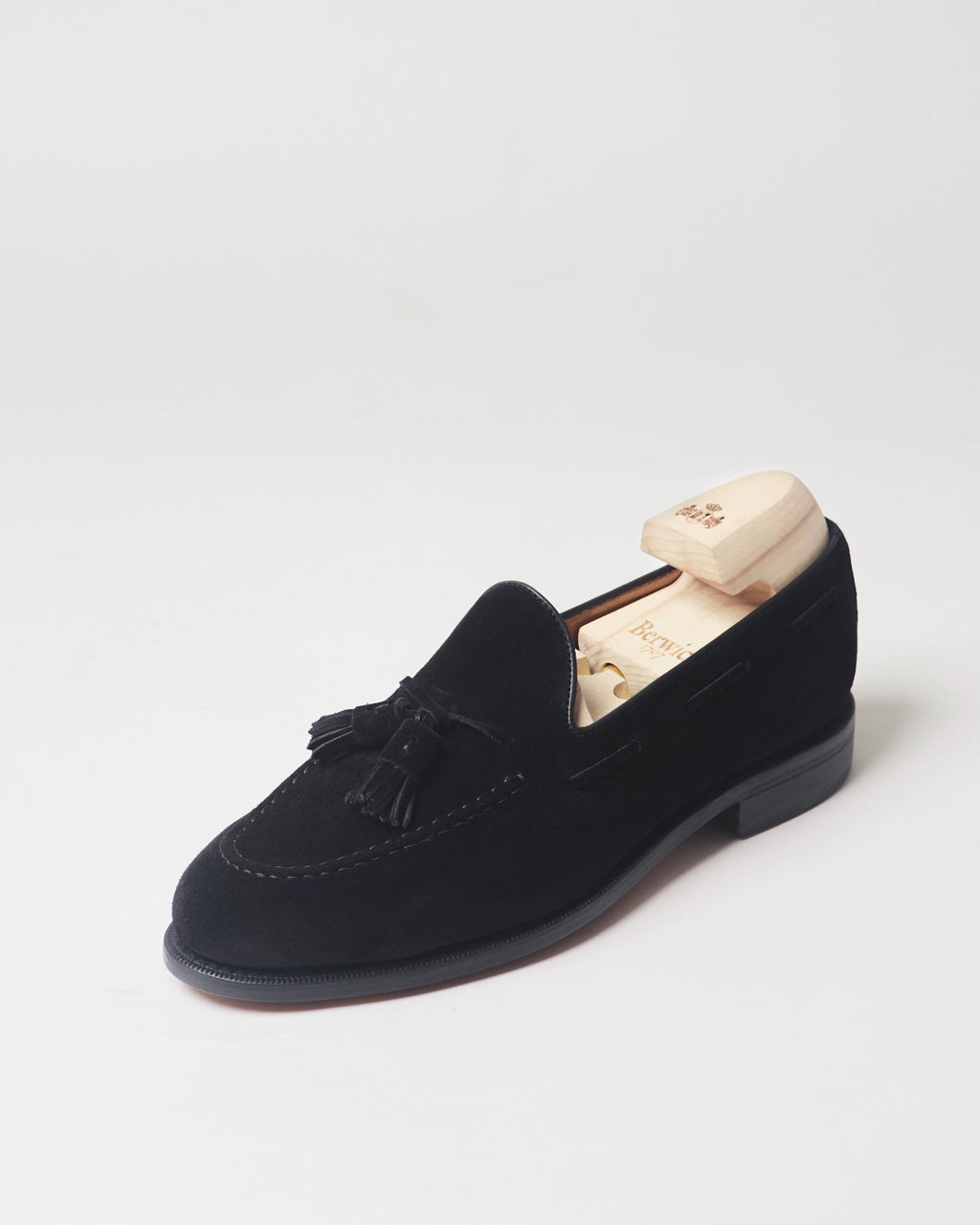 Berwick Tassel Loafer 5139 Go Rain Suede Black single shoe front angle view