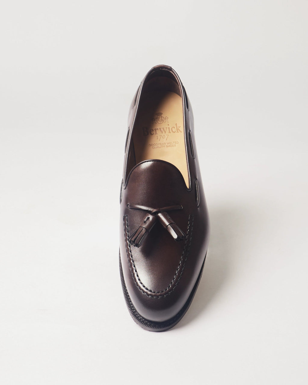 Berwick Tassel Loafer 5139 Nomera Dark Brown smooth leather shoe front view