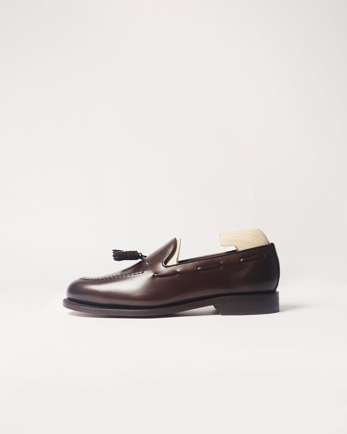 Berwick Tassel Loafer 5139 Nomera Dark Brown smooth leather shoe side view