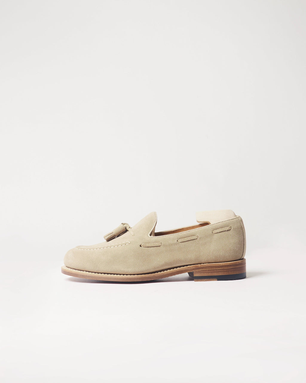 Berwick Tassel Loafer 5139 Repello Suede Gaucho dark brown shoe side view