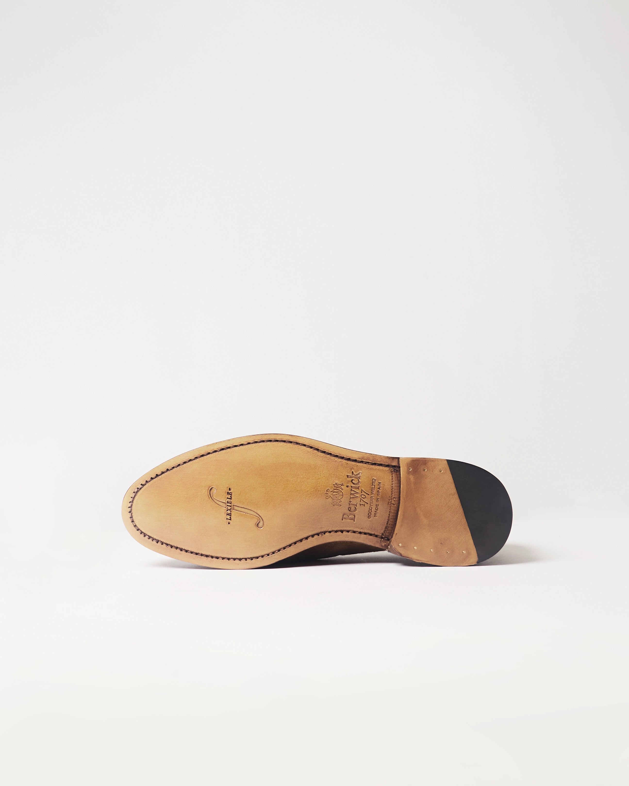 Berwick Tassel Loafer 5139 Repello Suede New Eng Snuff brown shoe rubber outsole view