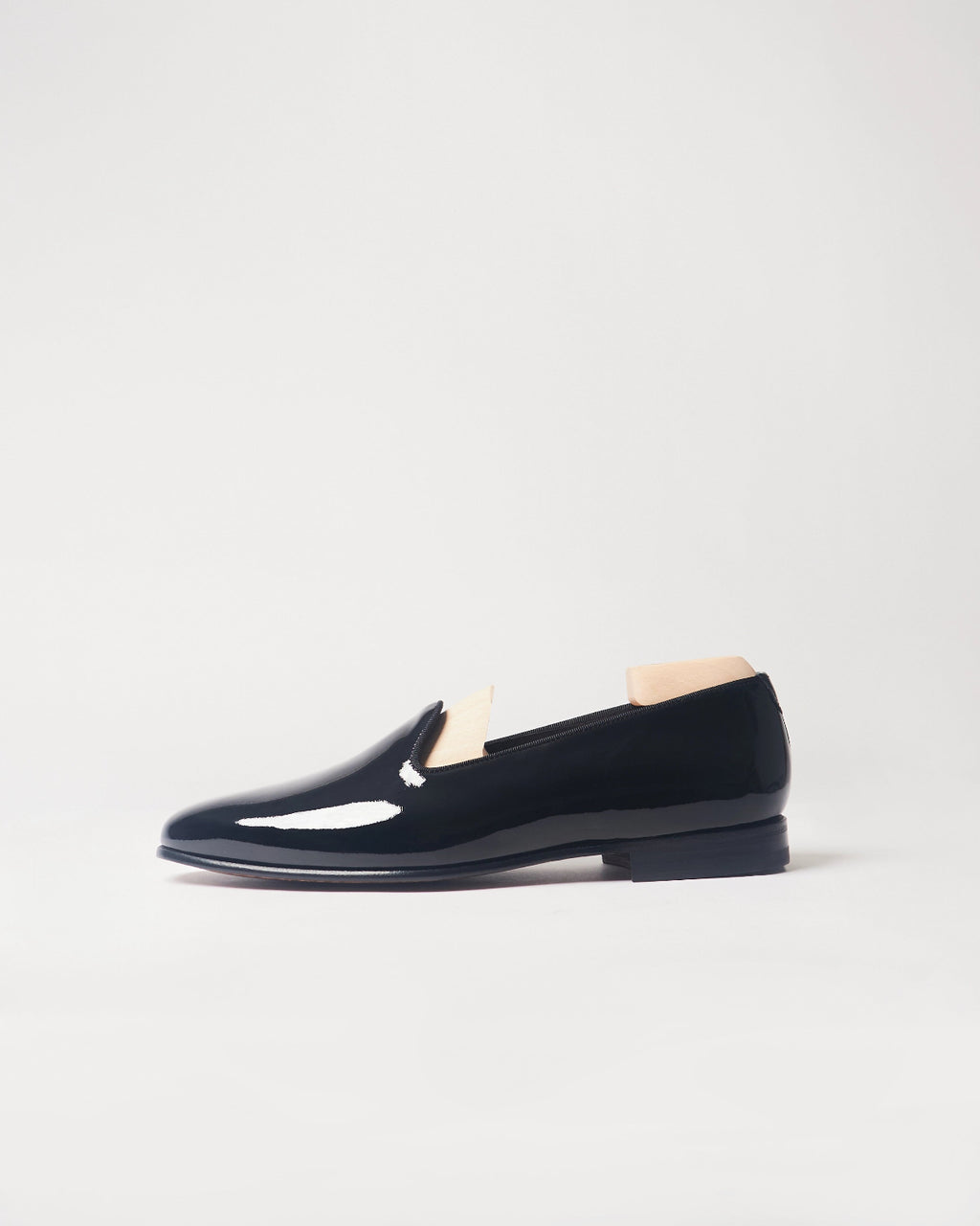 Berwick Slip On 5198 Charol Black patent leather shoe side view