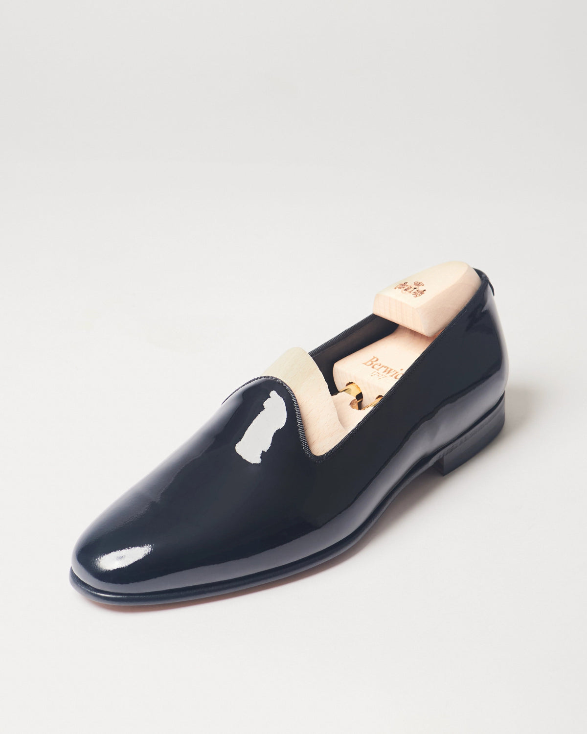 Berwick Slip On 5198 Charol Black patent leather single shoe front angle view