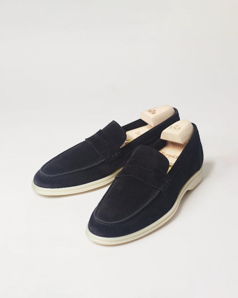 Berwick Flex Walk Penny Loafer 5371 Go Rain Janus Suede Black leather shoes pair front angle view