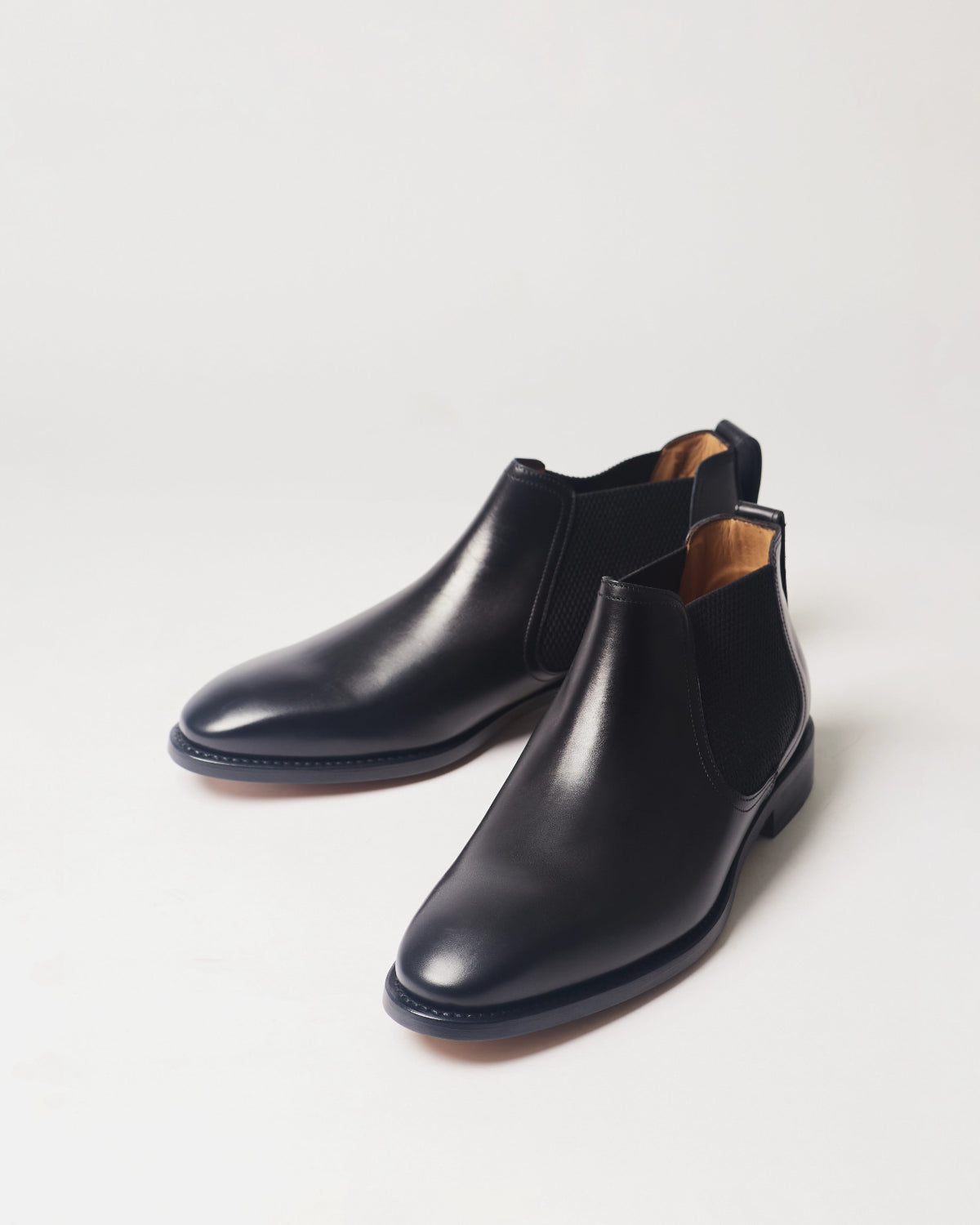 Berwick Mid Chelsea Boot 548 Box Calf Black leather boots pair front angle view