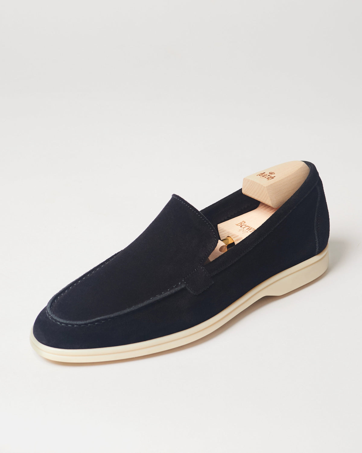 Berwick Flex Walk Loafer 5542 Go Rain Janus Suede Black single shoe front angle view