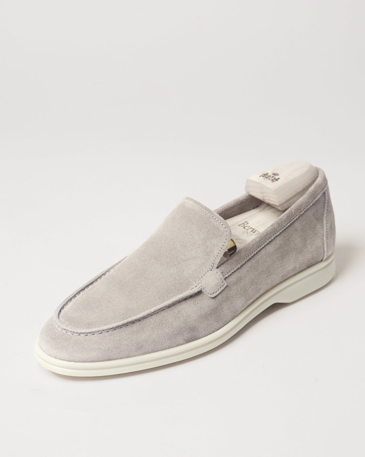 Berwick Flex Walk Loafer 5542 Go Rain Janus Suede Taupe Grey 311 single shoe front angle view