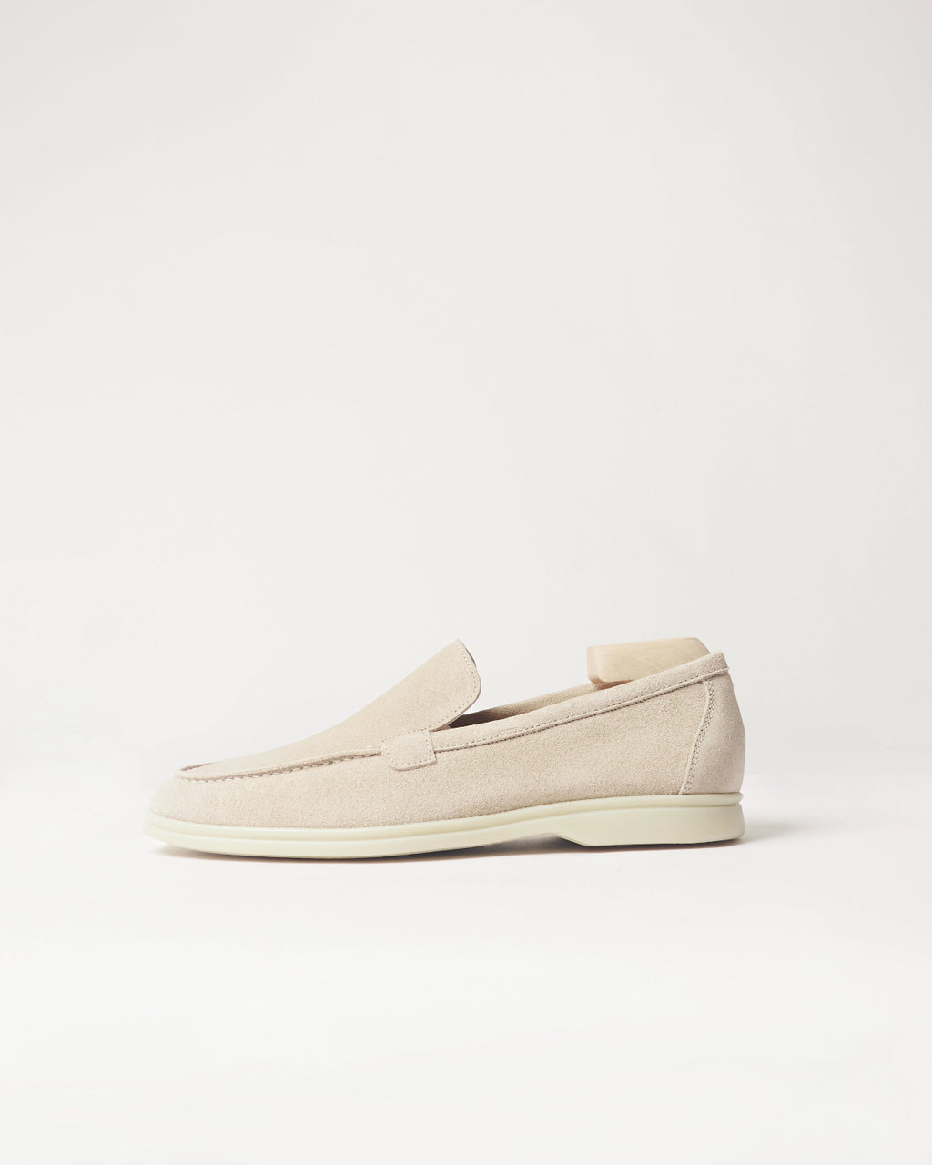 Berwick Flex Walk Loafer 5542 Yankee Suede Avola shoe side view