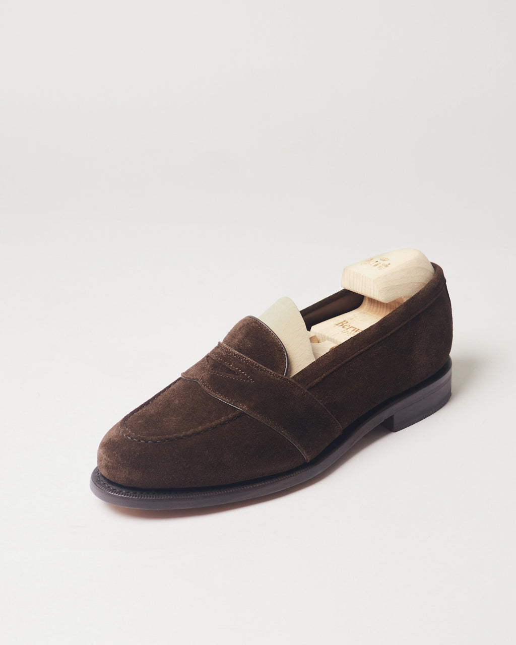 Berwick Full Strap Loafer 5723 Repello Suede Gum Oil 173 single shoe front angle view