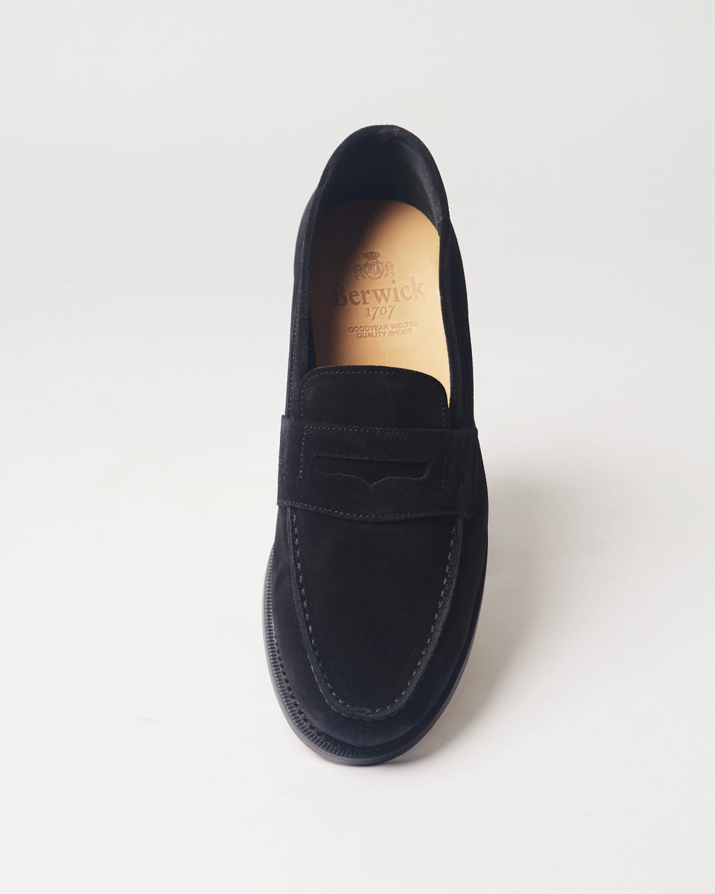 Berwick French Loafer 5732 Go Rain Suede Black shoe front view