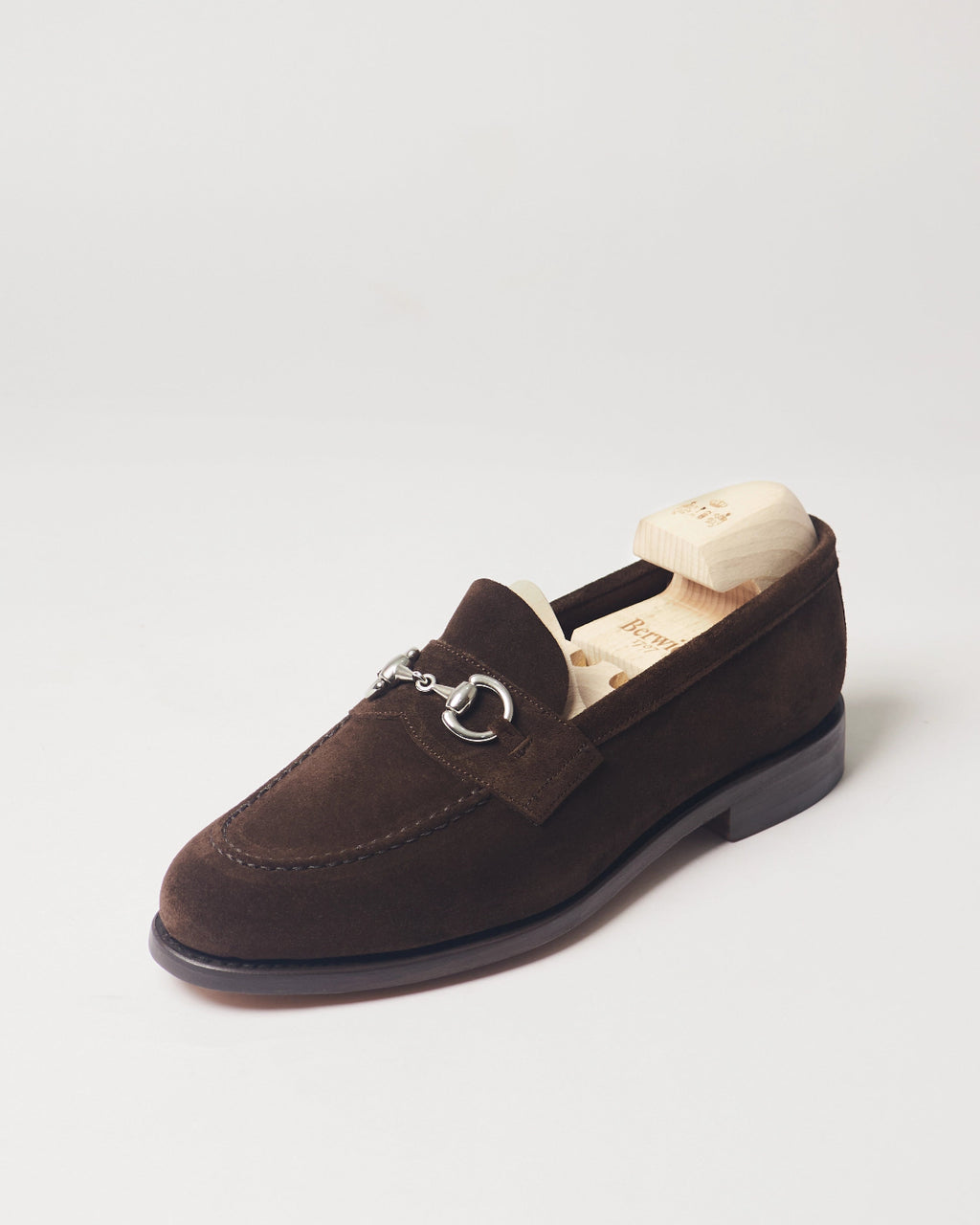 Berwick Horsebit Loafer 5791 Repello Suede Gum Oil 173 brown single shoe front angle view