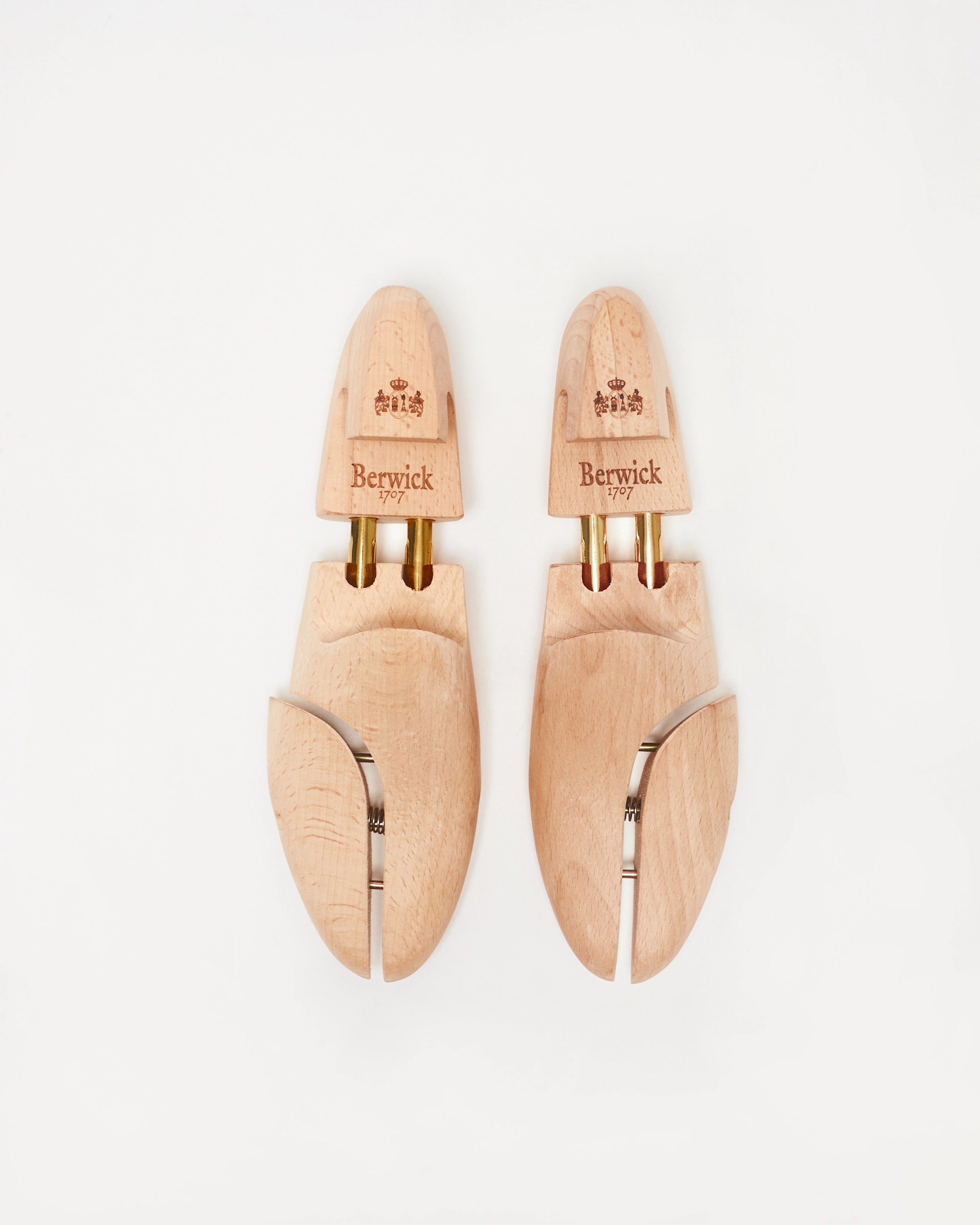 Berwick Shoe Tree Beech Wood Natural pair top view shoe trees